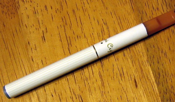 Surogatul Hi Tech Tigara Electronica