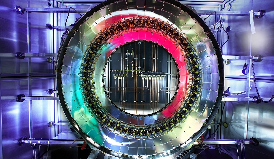 Cern Opera Fizicienii de la CERN se pregătesc să facă un anunţ-bombă referitor la ...