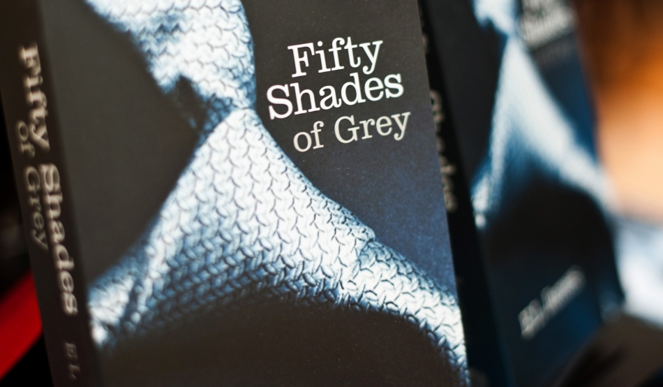 Grey Romanian Edition New Part Of 50 Shades E L James 9786067193572 Amazon Com Books