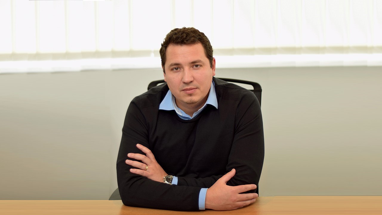 (P) Legătura dintre Instituțiile Financiare Nebancare, Credite și