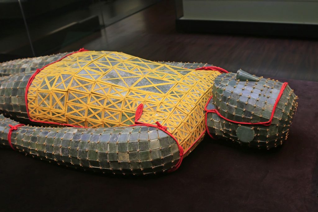 costume de inmormantare din jad china