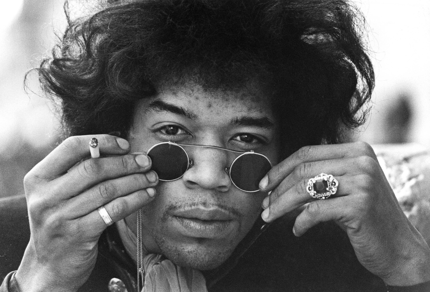 Jimi Hendrix, artistul care a schimbat sunetul muzicii. „Muzica este ...