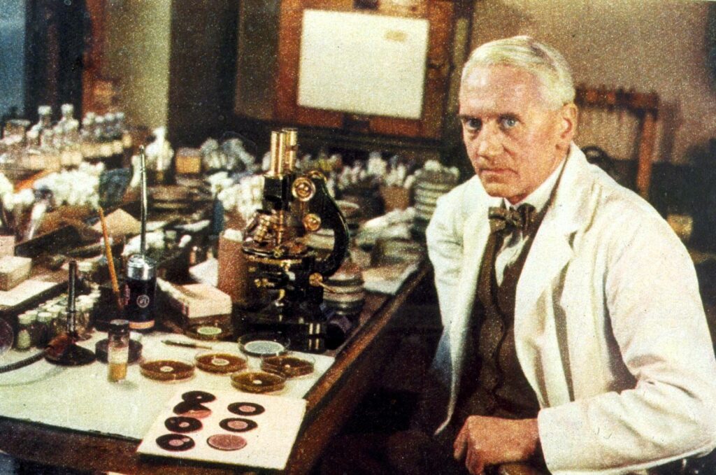 alexander-fleming-inventatorul-penicilinei-penicilina-a-z-cut-pe-un-raft-timp-de-zece-ani-n-timp-ce-eu-am-fost-numit-arlatan