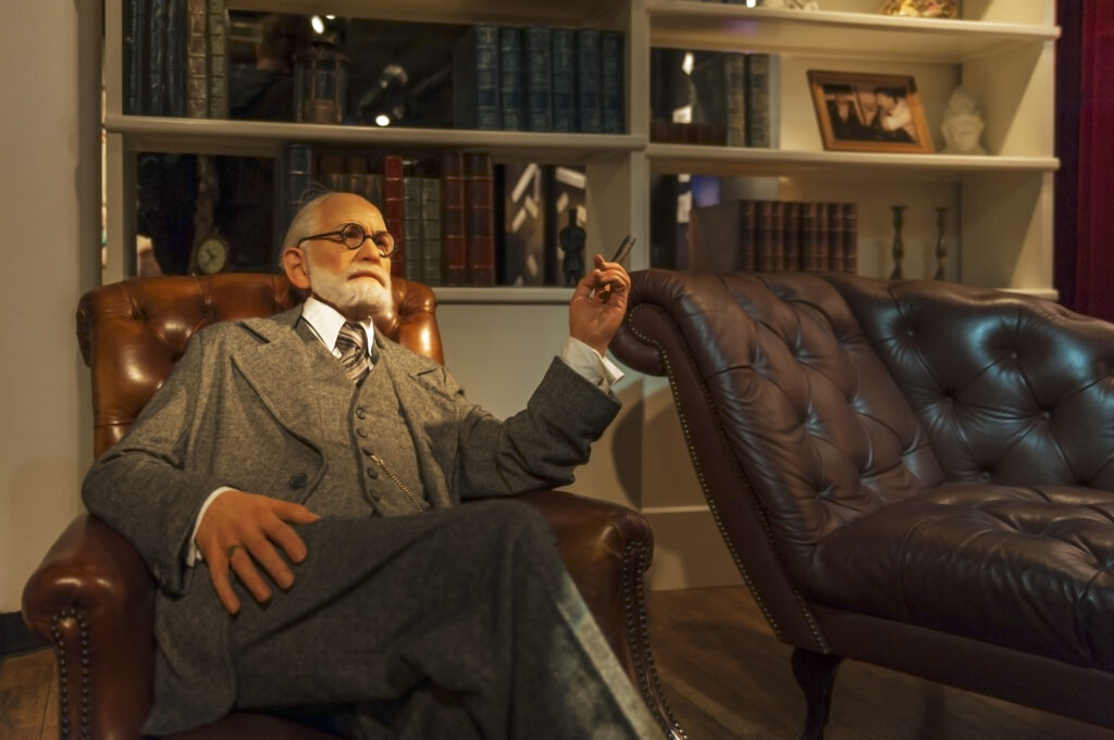 Sigmund Freud, psihiatrul care a scandalizat lumea științifică. Ce ascund visele și sexualitatea reprimată