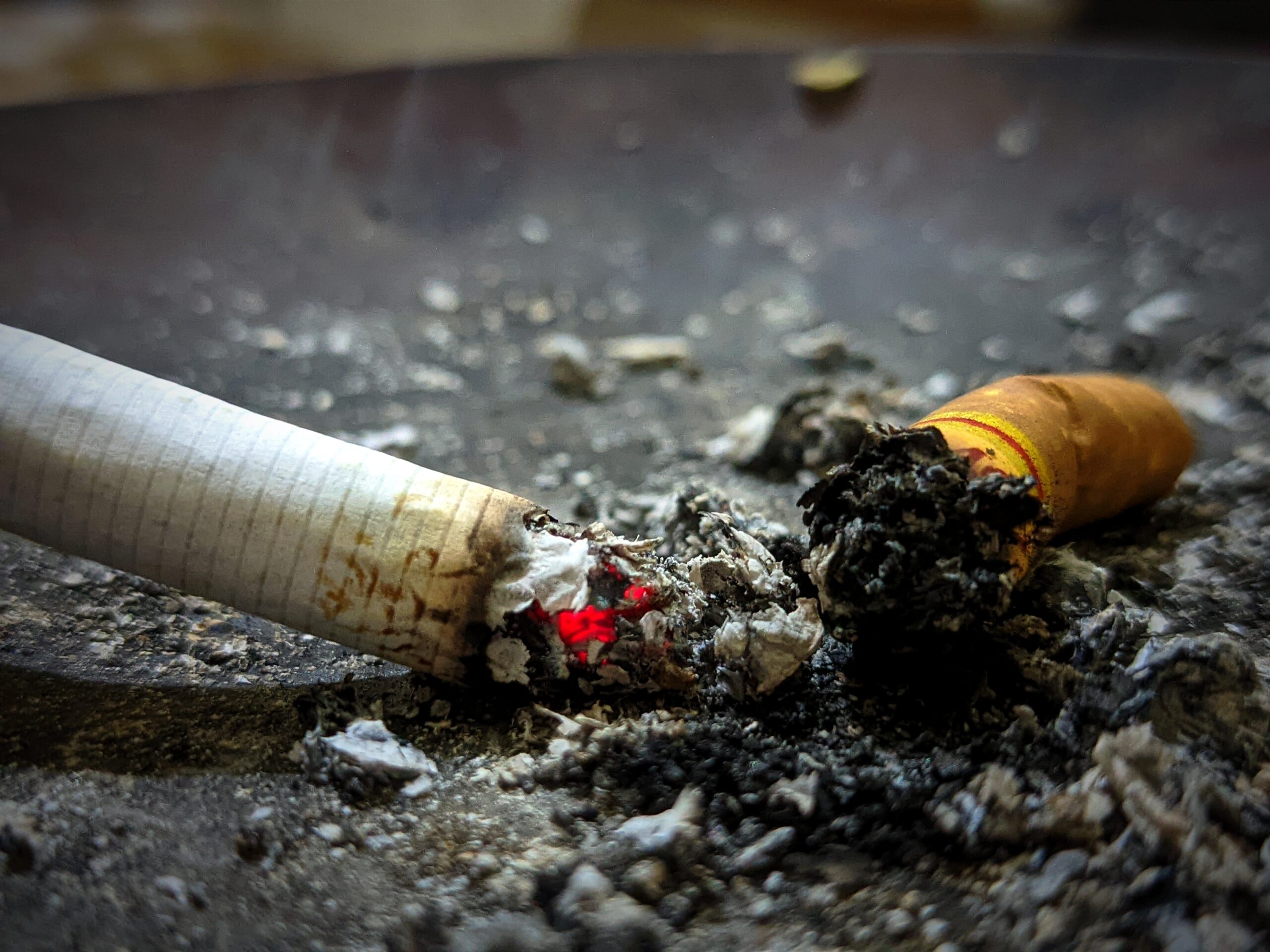 Autorul unei crime, prins după 44 de ani cu ajutorul unui muc de țigară