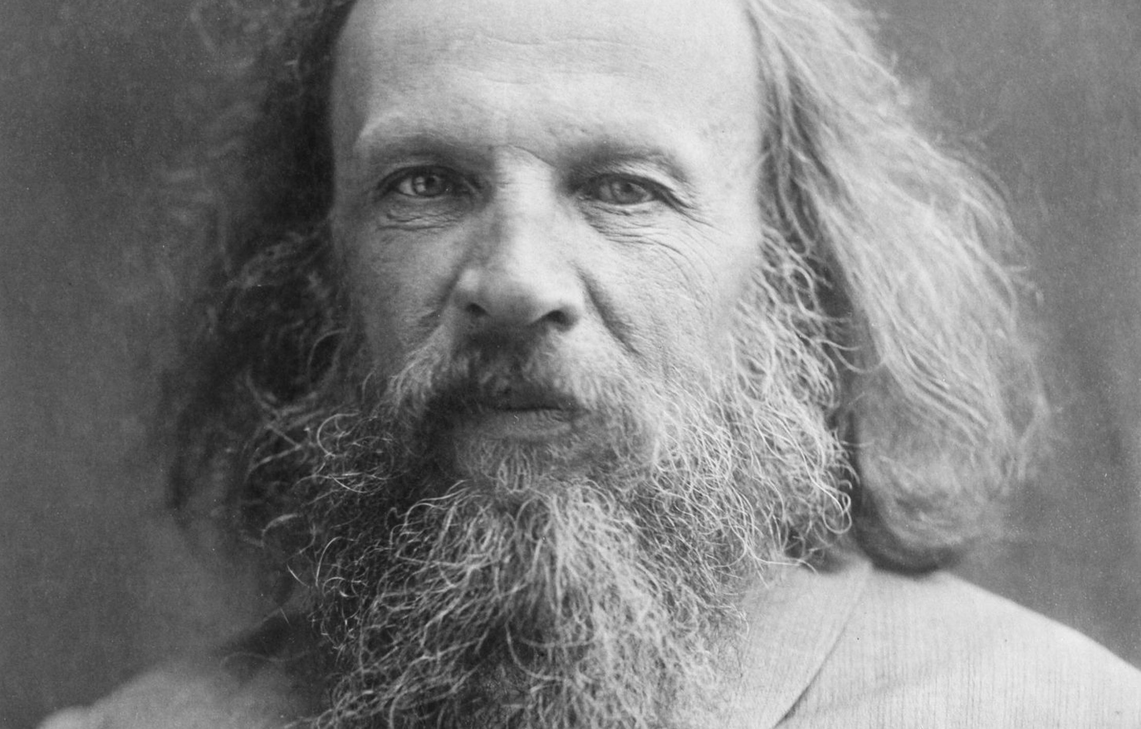 Poza pentru articolul Chimistul care a scris ISTORIE şi a ajuns să fie victima propriului succes