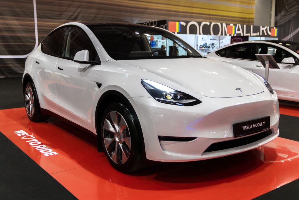peste-14-000-de-ma-ini-electrice-tesla-rechemate-ce-modele-sunt-vizate