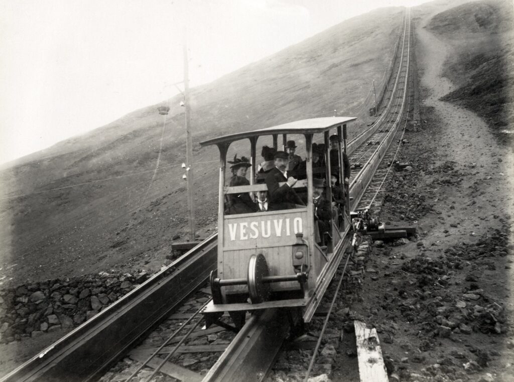 Ilustrație: Context cultural - Funicularul, ingineria care face accesibile pantele imposibile (Cultura)