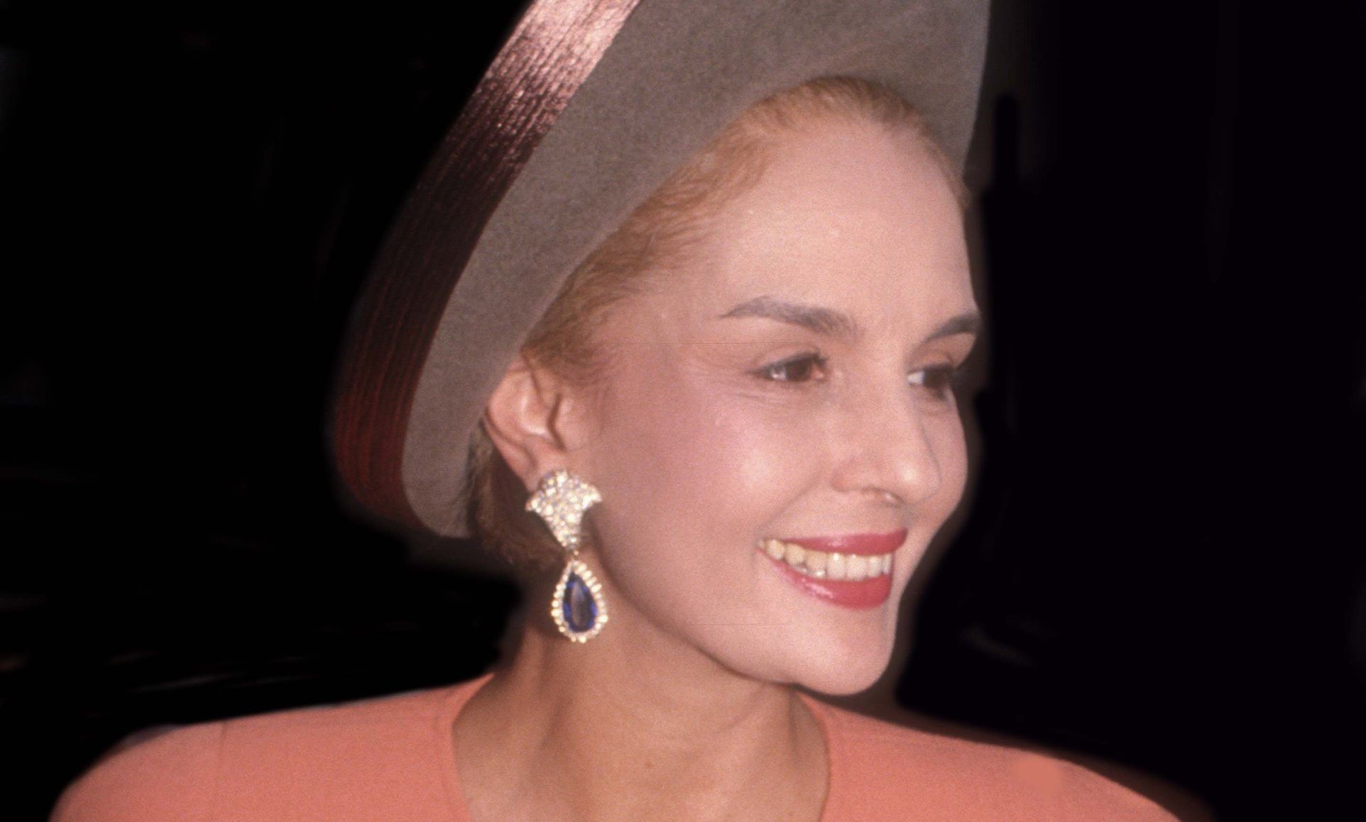 Poza pentru articolul Carolina Herrera: povestea creatoarei care a transformat eleganța clasică într-un brand global