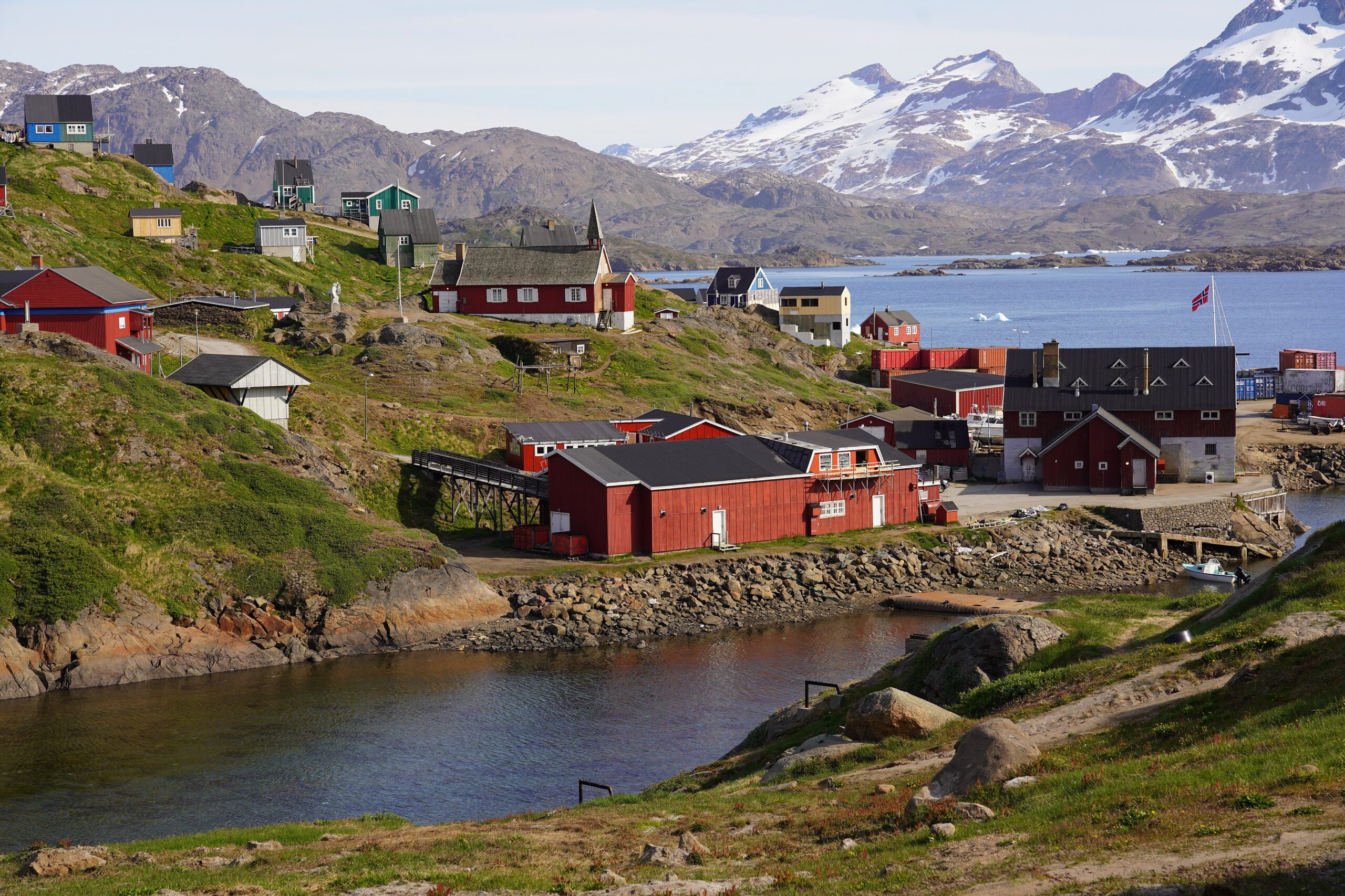 Poza pentru articolul De ce nu poate fi „cumpărată” Groenlanda și cum a ajuns cea mai mare insulă a lumii în centrul celei mai periculoase crize din NATO