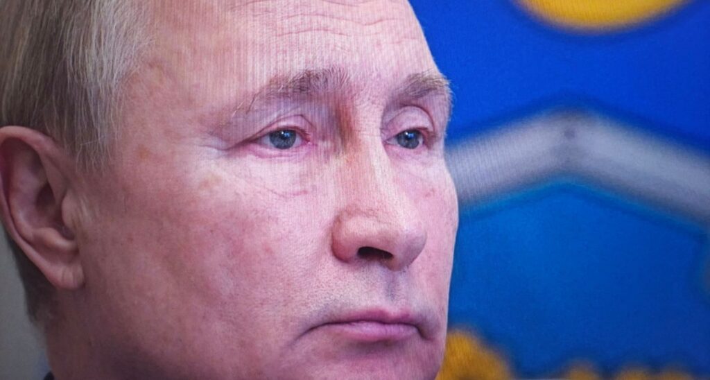Vladimir Putin acuză Ucraina că a deschis „Cutia Pandorei”