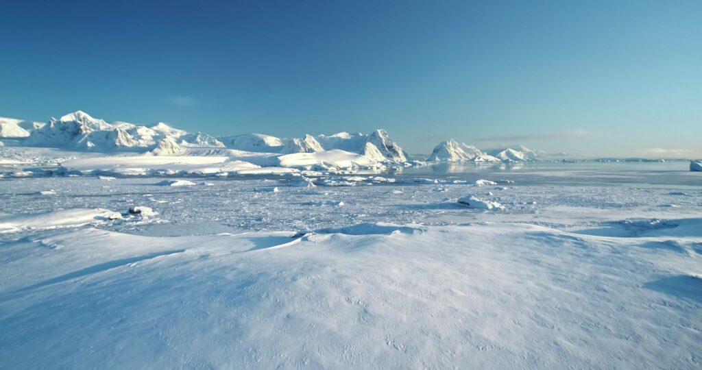 O nouă teorie încearcă să explice de ce a înghețat Antarctica acum 34 de milioane de ani