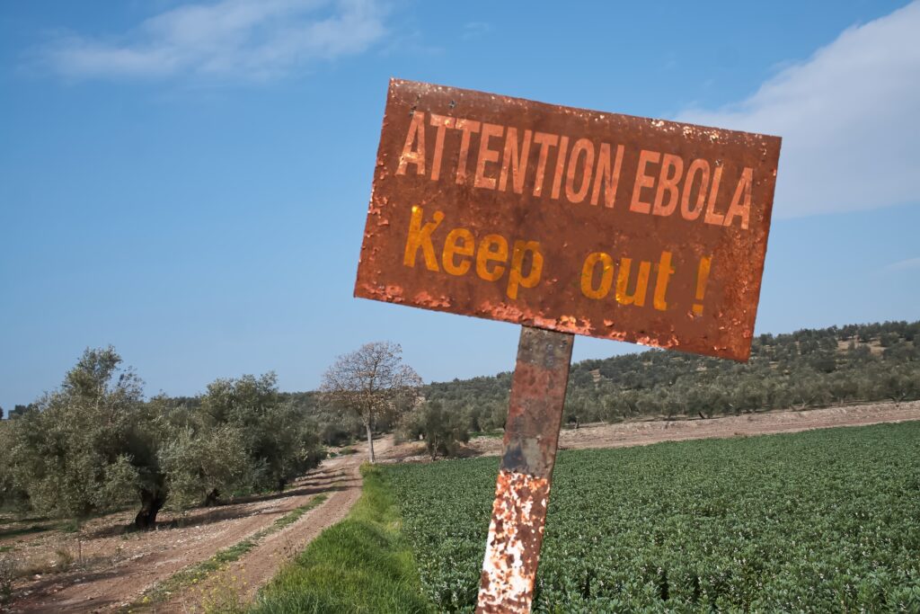 Peste o mie de oameni au murit din cauza focarului de Ebola din Republica Democrată Congo și Uganda