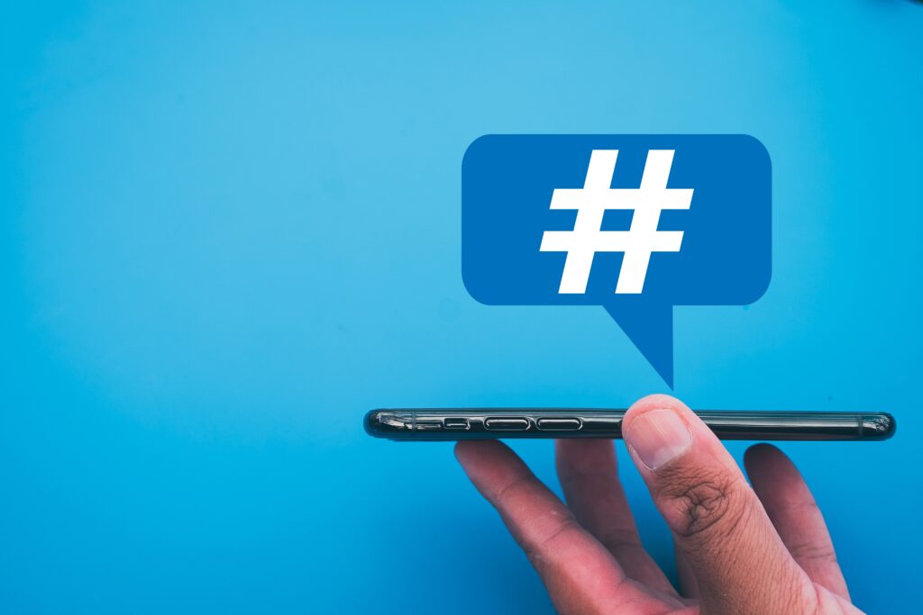 Cum a apărut hashtagul? Povestea simbolului inventat cu mult înaintea Internetului