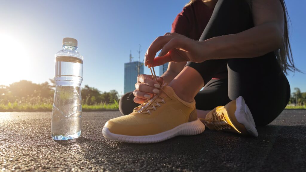 Te încăpățânezi să faci sport pe caniculă? Iată cum să faci exerciții fizice în siguranță pe căldură extremă
