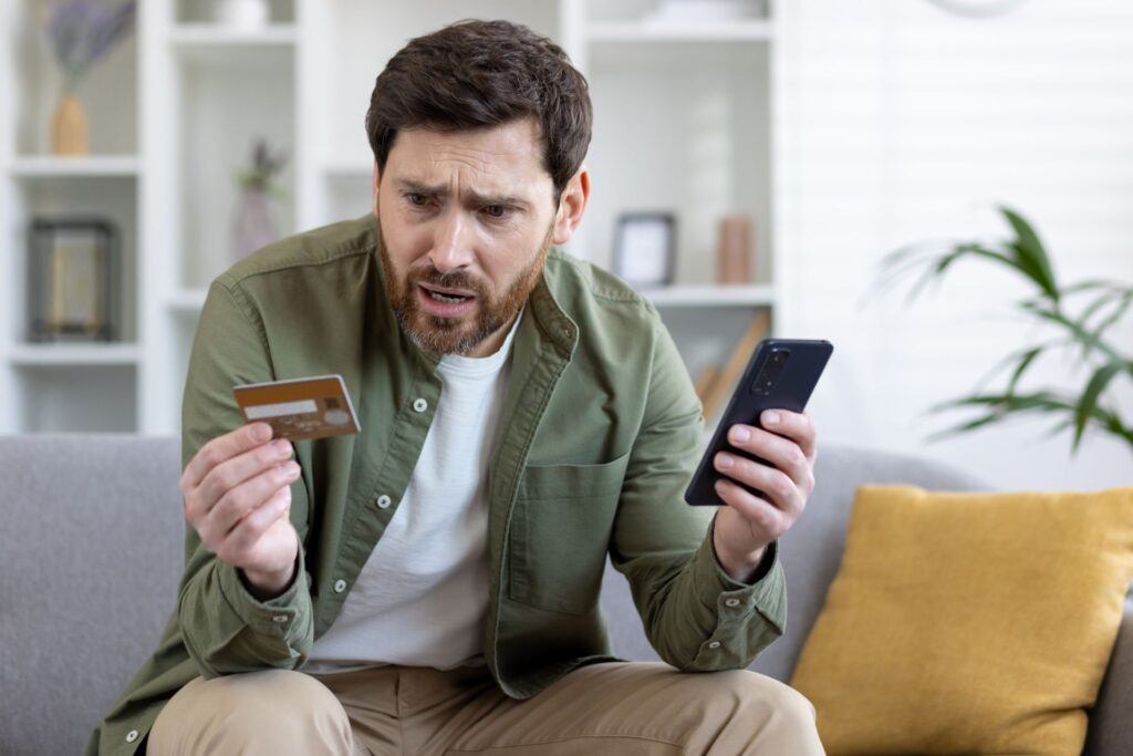 Cardurile de credit expirate pot fi reactivate și folosite fraudulos, au descoperit cercetătorii