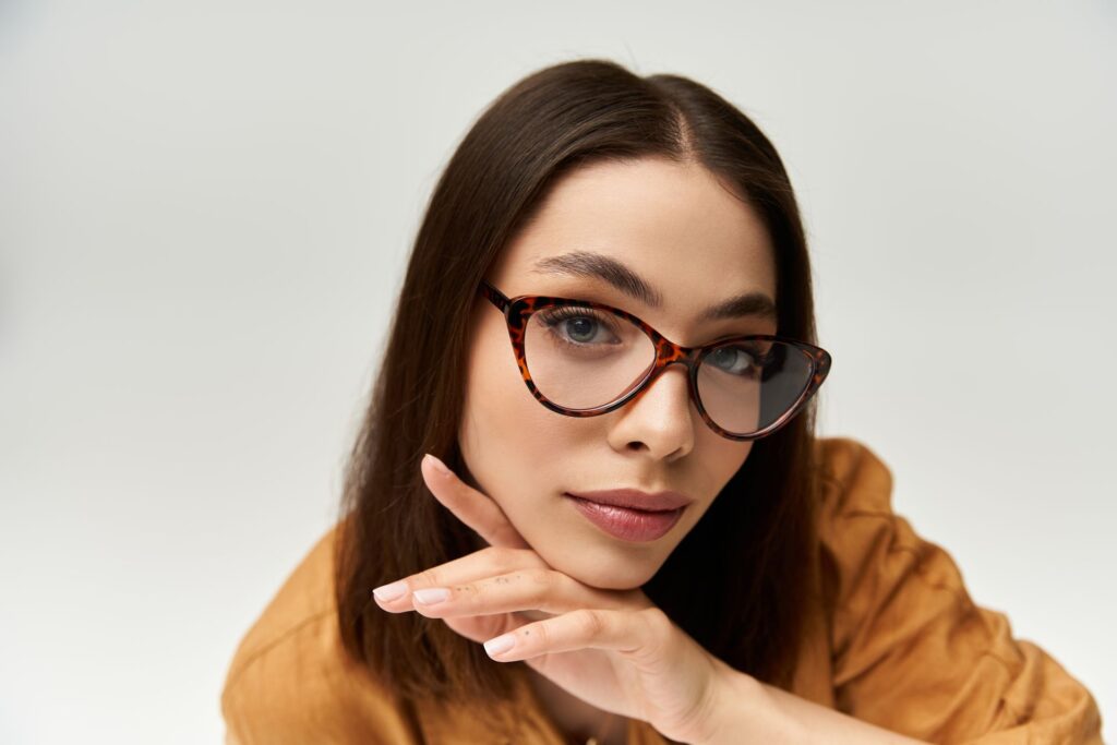 Un prototip de ochelari le permite oamenilor să vadă lumina infraroșie