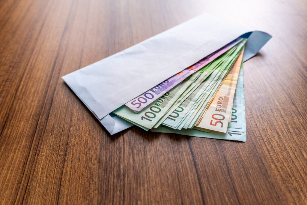 Cum au reușit doi pensionari să aibă o viață fără datorii? Metoda simplă care face minuni