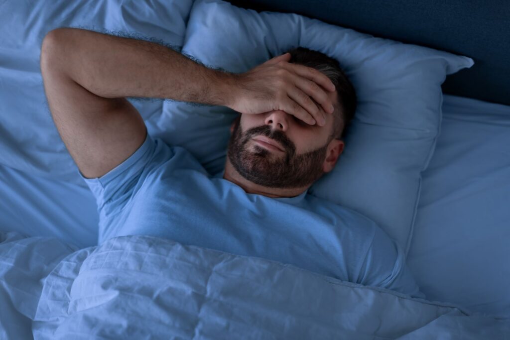 Somnul ar putea explica de ce unii oameni îmbătrânesc mai repede decât alții