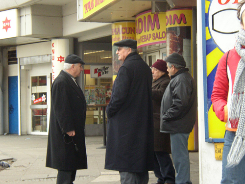 Crima organizata din Romania – Razboiul negru de langa noi