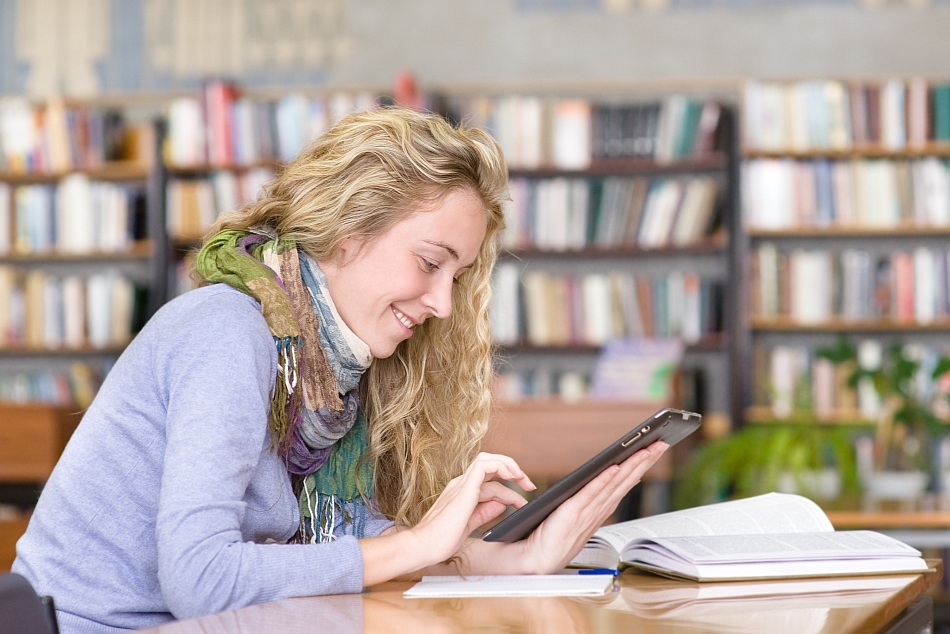 Dispozitivele digitale pot distrage de la actul de învăţare