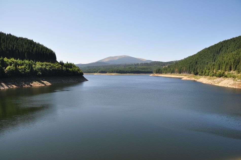 Lacul Oaşa şi Vârful lui Pătru