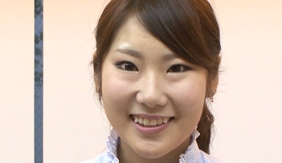 În Japonia, fetele cu dantură deformată şi canini lungi sunt mai atrăgătoare