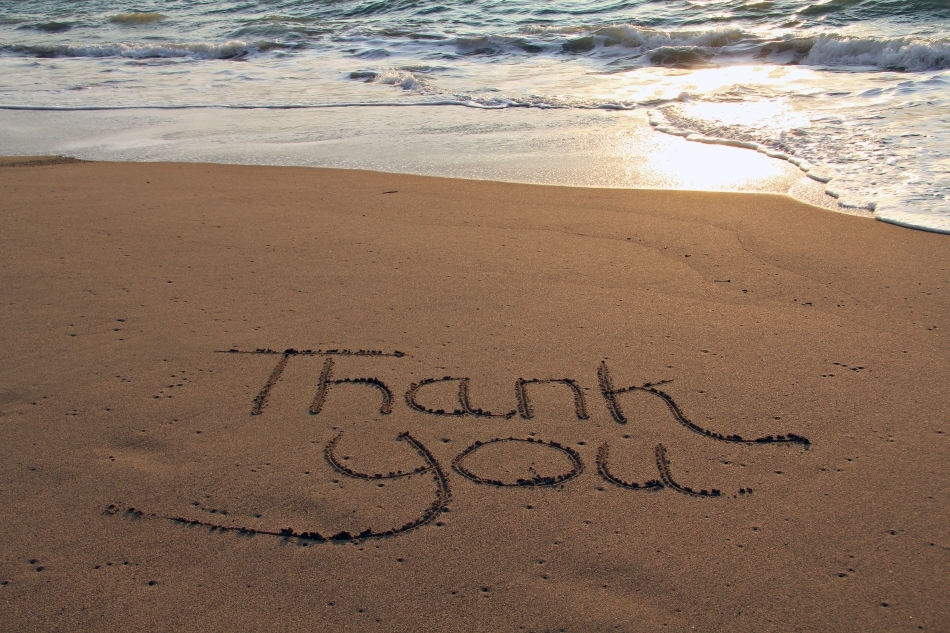 Alte experimente au arătat că aceia care practică în mod repetat aprecierea şi exprimarea recunoştinţei, spre exemplu prin scrierea unei scrisori de mulţumire către persoanele care au fost amabile cu ei, tind să devină mai fericiţi şi mai sănătoşi. 