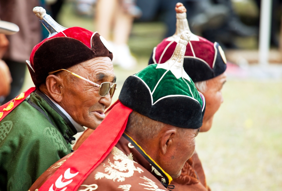 Arbitrii şi judecătorii de la Naadam