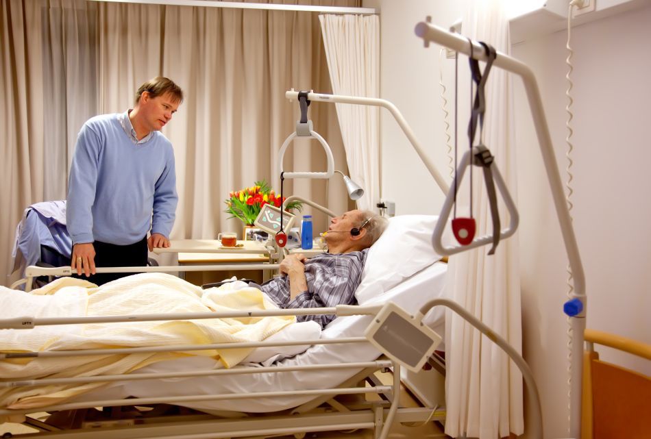 Preocuparea faţă de familie poate juca un rol important în decizia unui pacient de a recurge la procedura decesului asistat medical. 