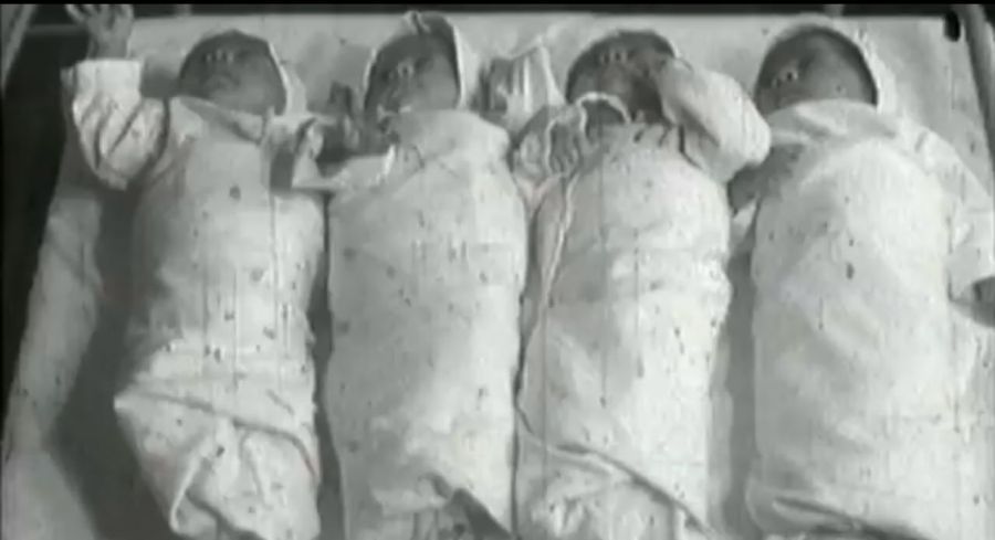 Ceuşescu dorea ca fiecare româncă să aibă cel puţin 4 copii