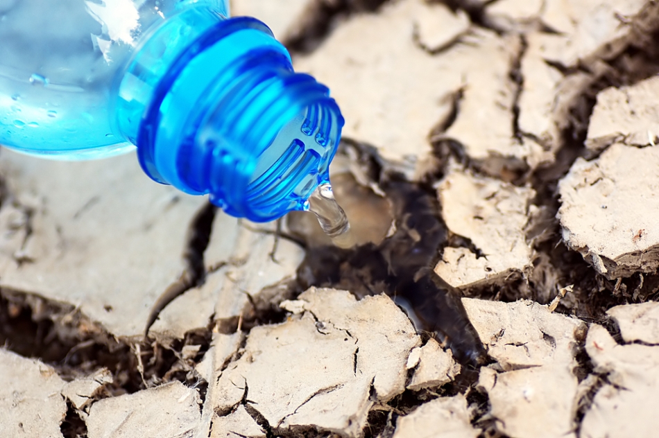 Apa este cea mai importantă resursă naturală pentru omenire.