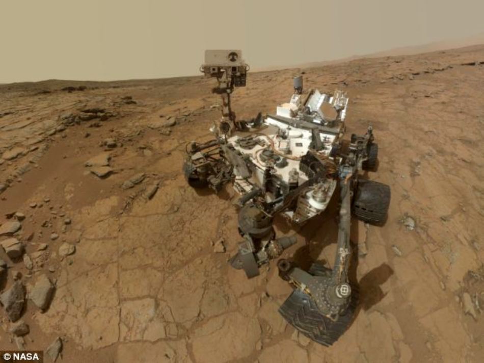 Curiosity la locul în care a fost făcută descoperirea.