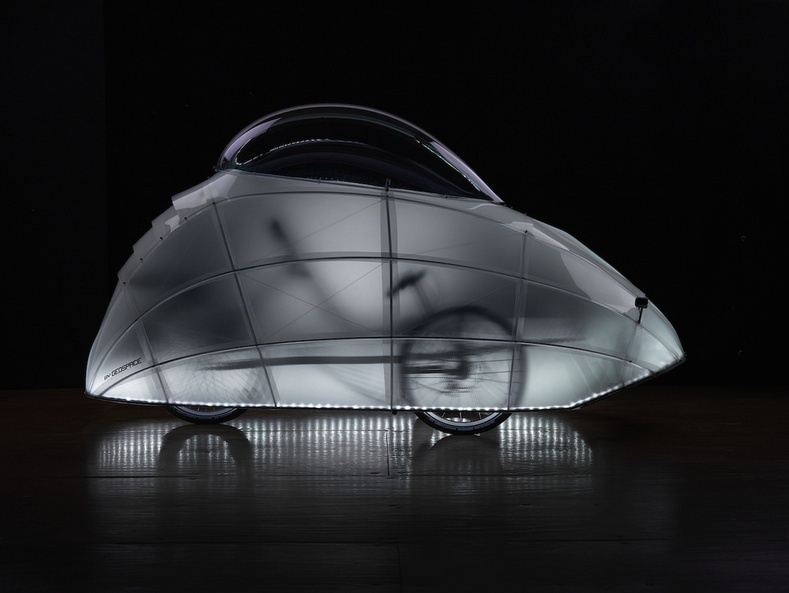 „Licuriciul”: vehiculul care face ca ciclismul să fie uşor de practicat şi pe timp de iarnă