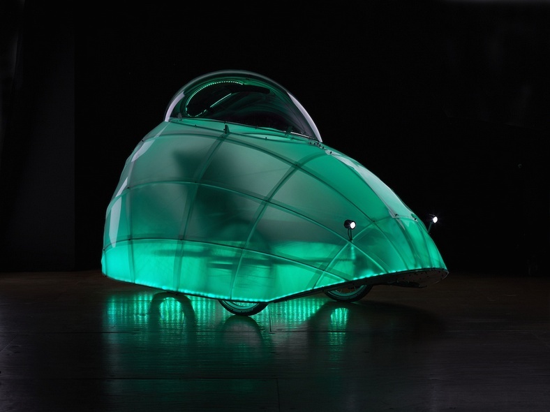 „Licuriciul”: vehiculul care face ca ciclismul să fie uşor de practicat şi pe timp de iarnă