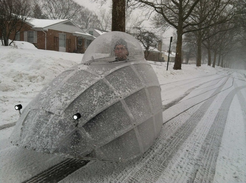 „Licuriciul”: vehiculul care face ca ciclismul să fie uşor de practicat şi pe timp de iarnă