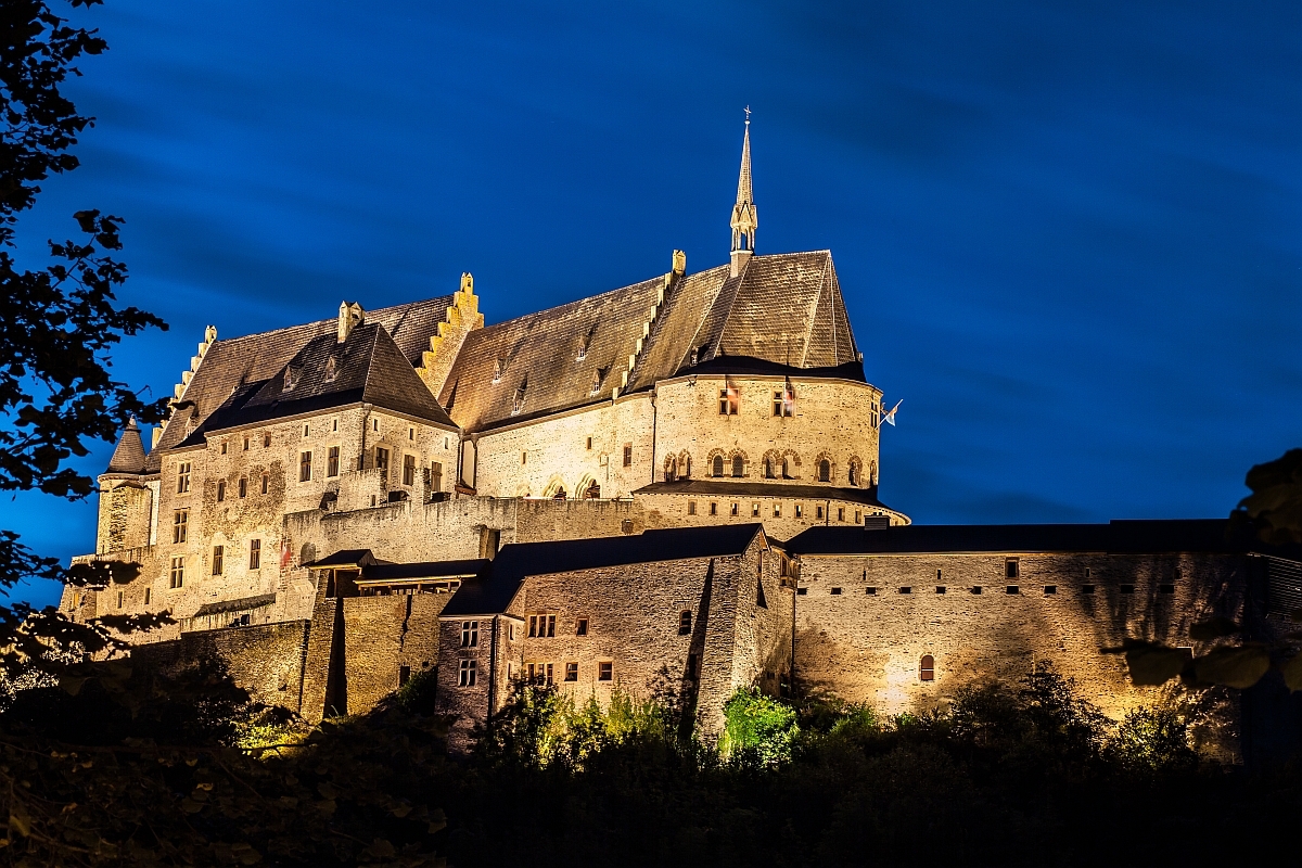 Castelul medieval din Vianden, un sat din Luxembourg