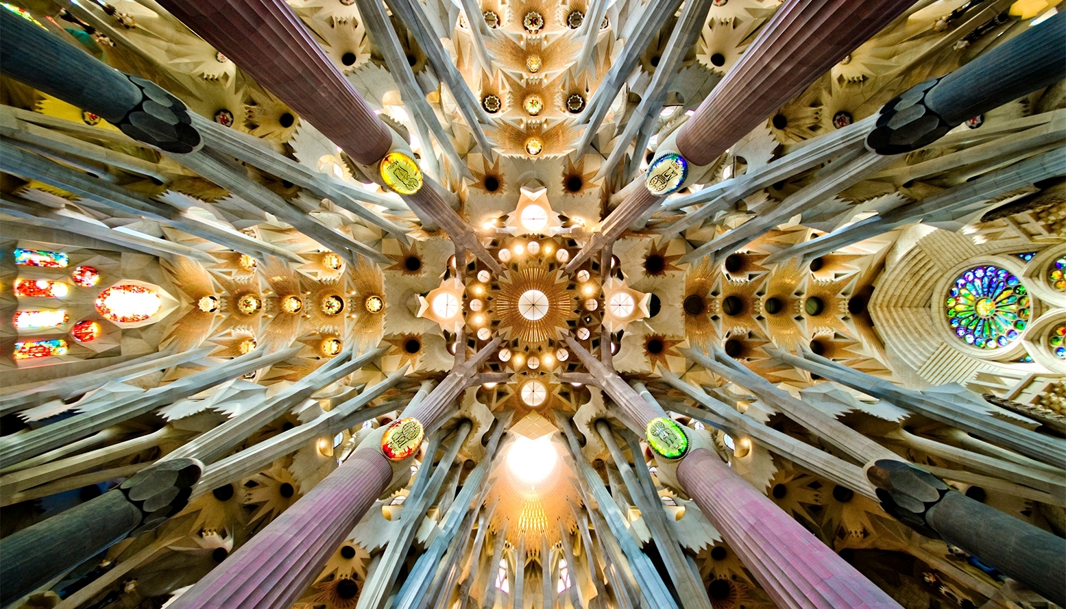 Detaliu din acoperişul Sagrada Familia