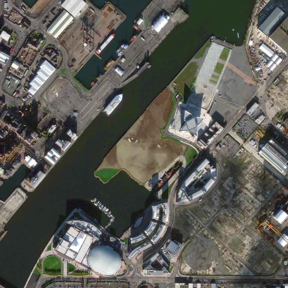 „Wish”, o operă de artă din Belfast, Northern Ireland, 3 noiembrie 2013