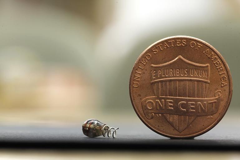 Noul dispozitiv este mai mic decât o monedă
