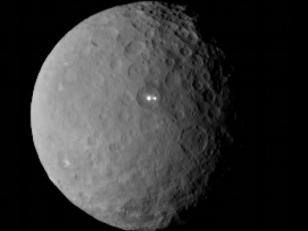 Imagini MISTERIOASE descoperite pe suprafaţa planetei pitice Ceres: NASA nu are o explicaţie - VIDEO