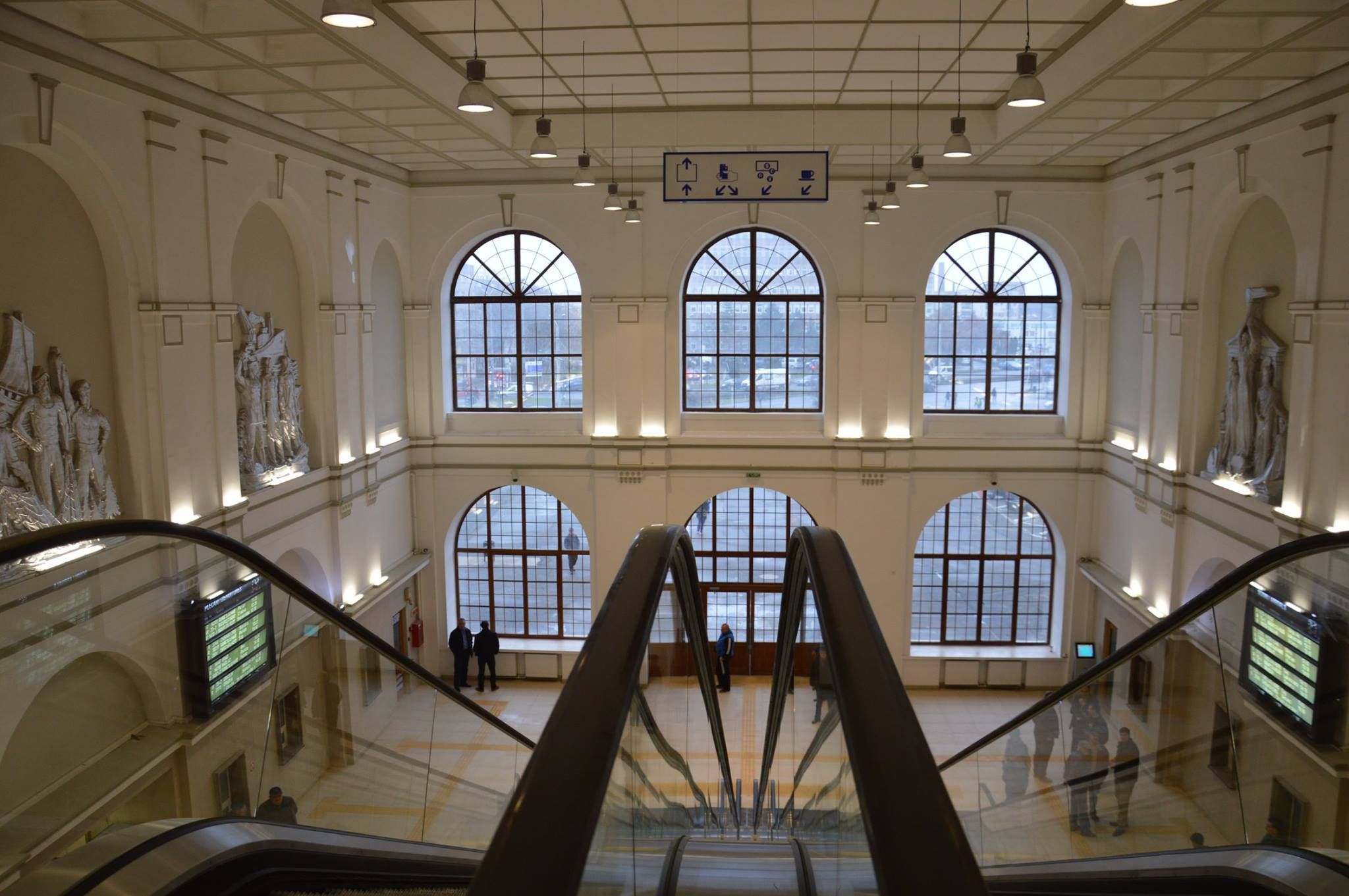 Gara din Arad, cae mai modernă din România / Sursa foto: www.skyscrapercity.com / forum.peundemerg.ro