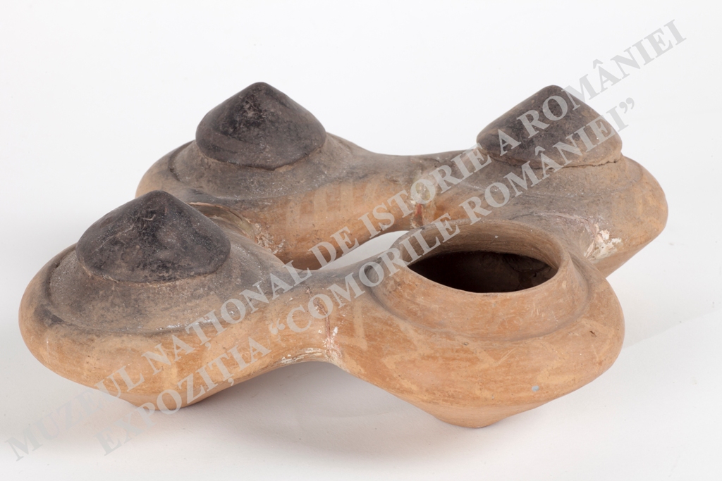 ''Comorile României'', expuse în China