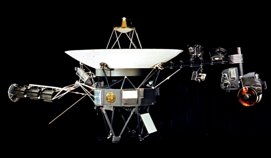 Sonda Vopzager 1, lansată în  1977, se apropie de marginea Sistemului Solar şi va ajunge în spaţiul interstelar.