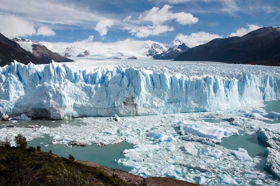 Gheţarul Perito Moreno din Anzii argentinieni