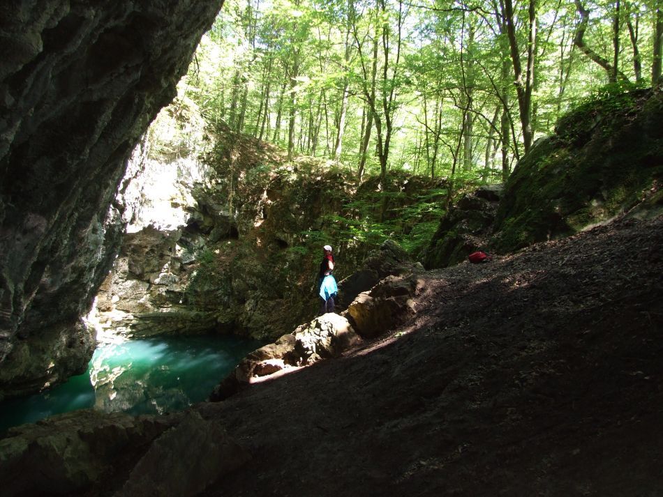  Rezervaţia Cheile Nerei-Beuşniţa şi frumuseţea ei sălbatică
