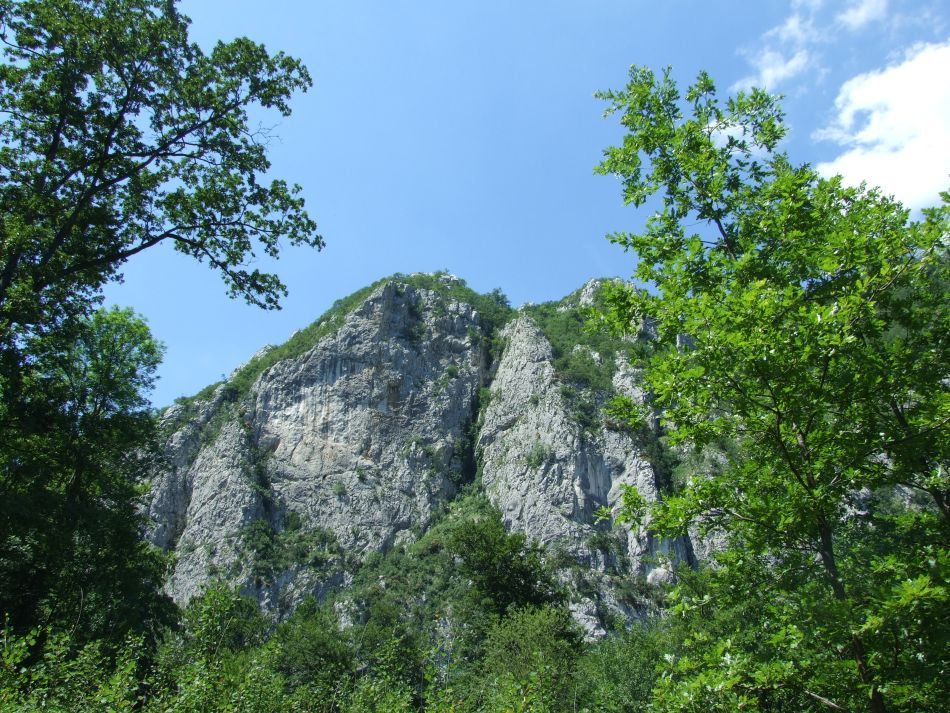  Rezervaţia Cheile Nerei-Beuşniţa şi frumuseţea ei sălbatică