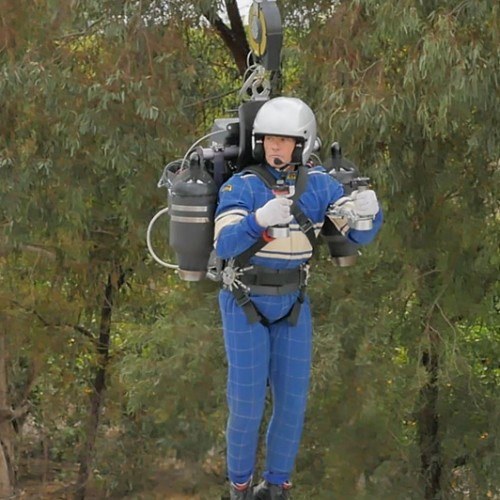 Jetpack-ul JB-9 şi-a făcut debutul spectaculos