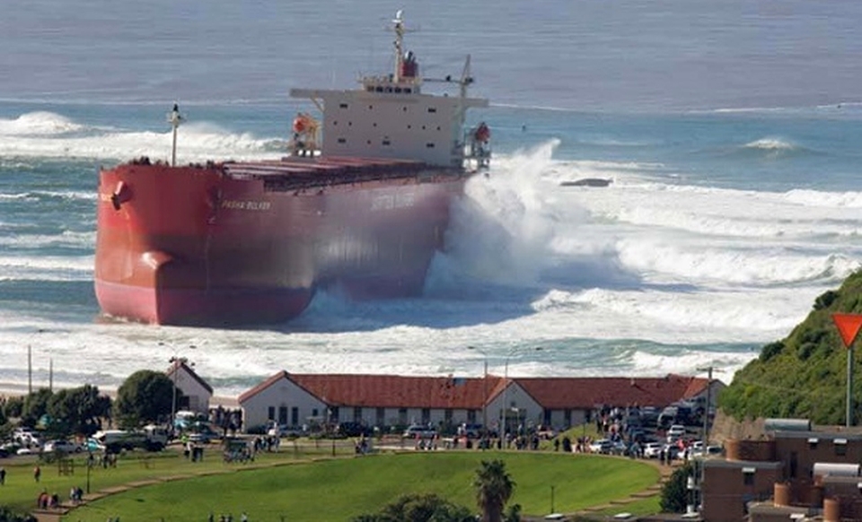 Momentul în care uluit, înţelegi că priveşti la o singură imagine FOTO şi nu la două.