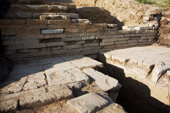 Ruinele cetăţii Por Bazhyn